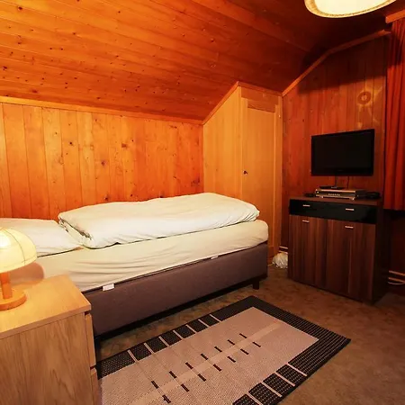 宾馆 阿尔宾娜餐厅酒店 茵诺科琴