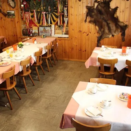אורחן Hotel-restaurant Alpina