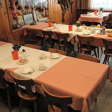 Gasthof Hotel-restaurant Alpina 3*